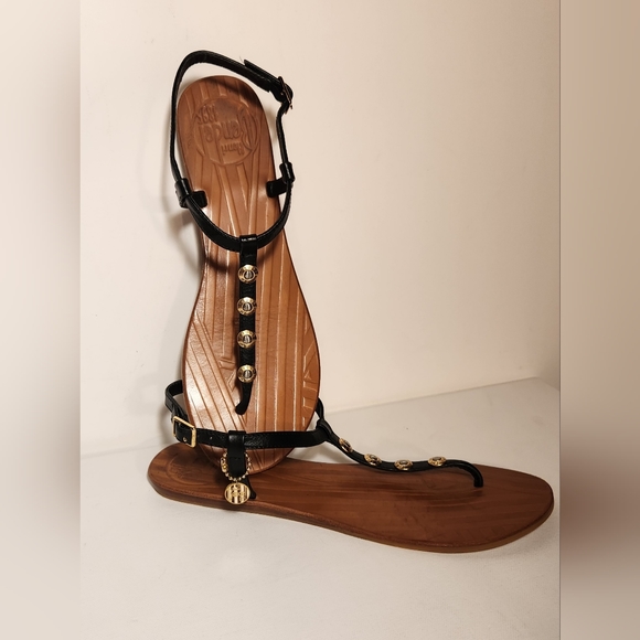 henri bendel Shoes - Henri bendel flip flop gladiator sandals size 8